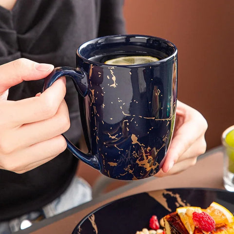 Black Plates and Bowls Sets for 4, Porcelain Dinnerware Sets 16 Piece, Round Dinner-Set with Mugs, Dishwasher Microwave Safe