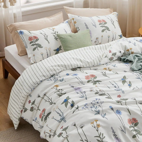 Bedsure Duvet Cover King Size - Reversible Cute Floral Duvet Cover Set with Zipper Closure, White Bedding Comforter Cover