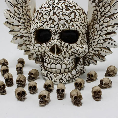 20 Pcs Resin Mini Skulls Heads Halloween Garden Decorations Skeleton Fake Human Ornament Trick Toy Skeleton Ornament